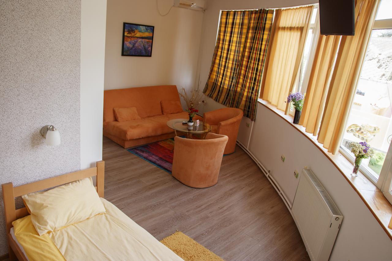 Guesthouse Night&Day Subotica Zewnętrze zdjęcie